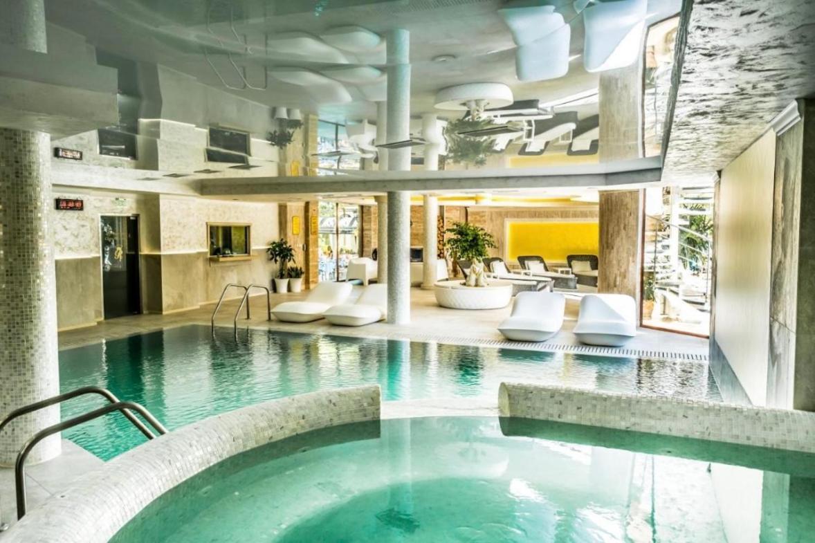 Luxury Apartment Rich 3 벨린그래드 외부 사진
